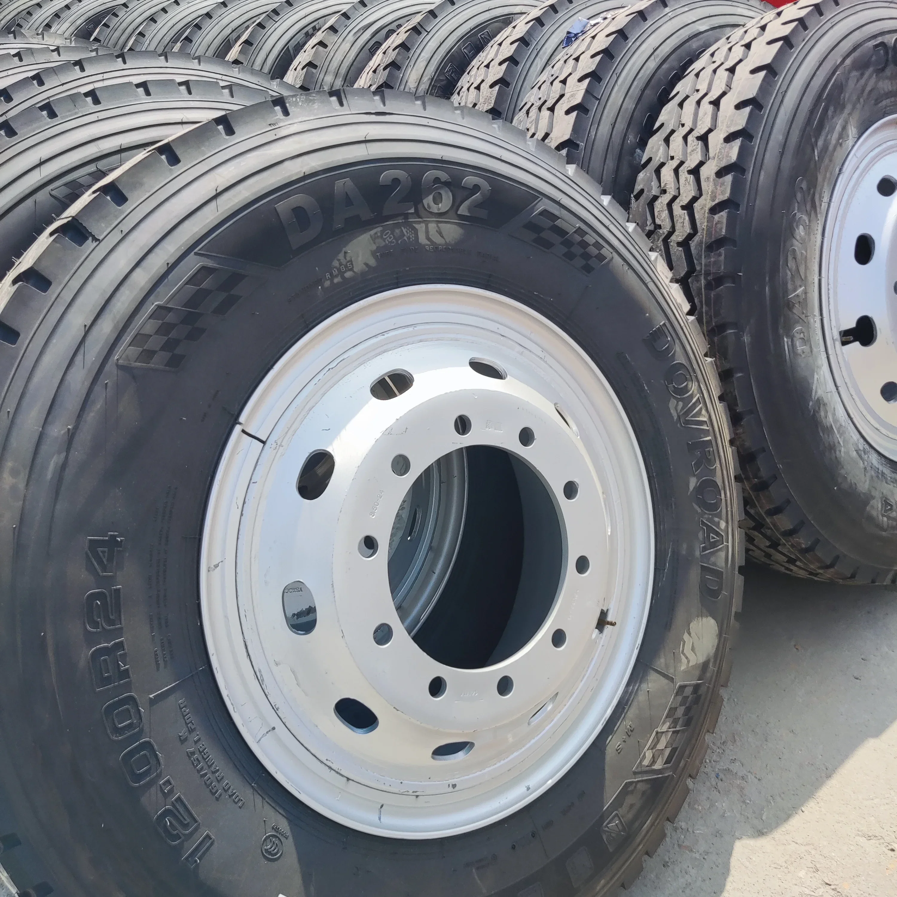 Cheap Good Quality Truck Parts New Tyres 11.00R20 12.00R20 12R22.5 Tires for Truck