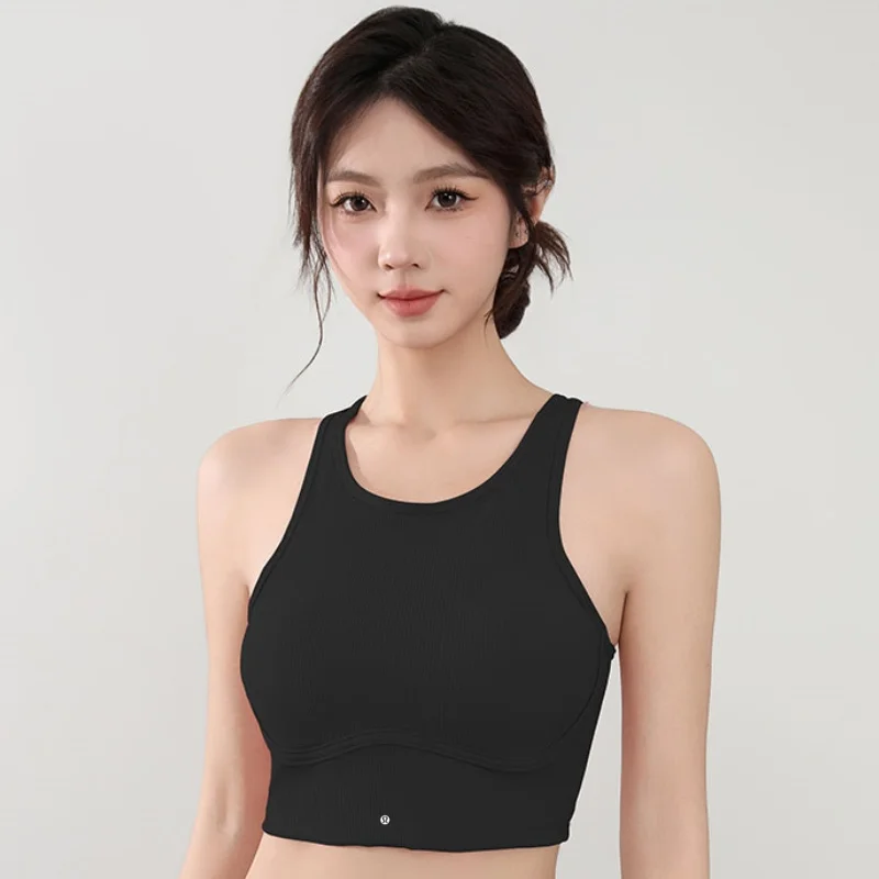 Wear high-strength fitness underwear with a drawstring and breast, shock-absorbing hollow out back, threaded vest style bra