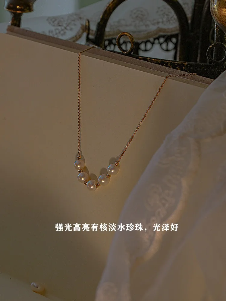 Light luxury silver gild natural near-round freshwater pearl necklace for women, pendant