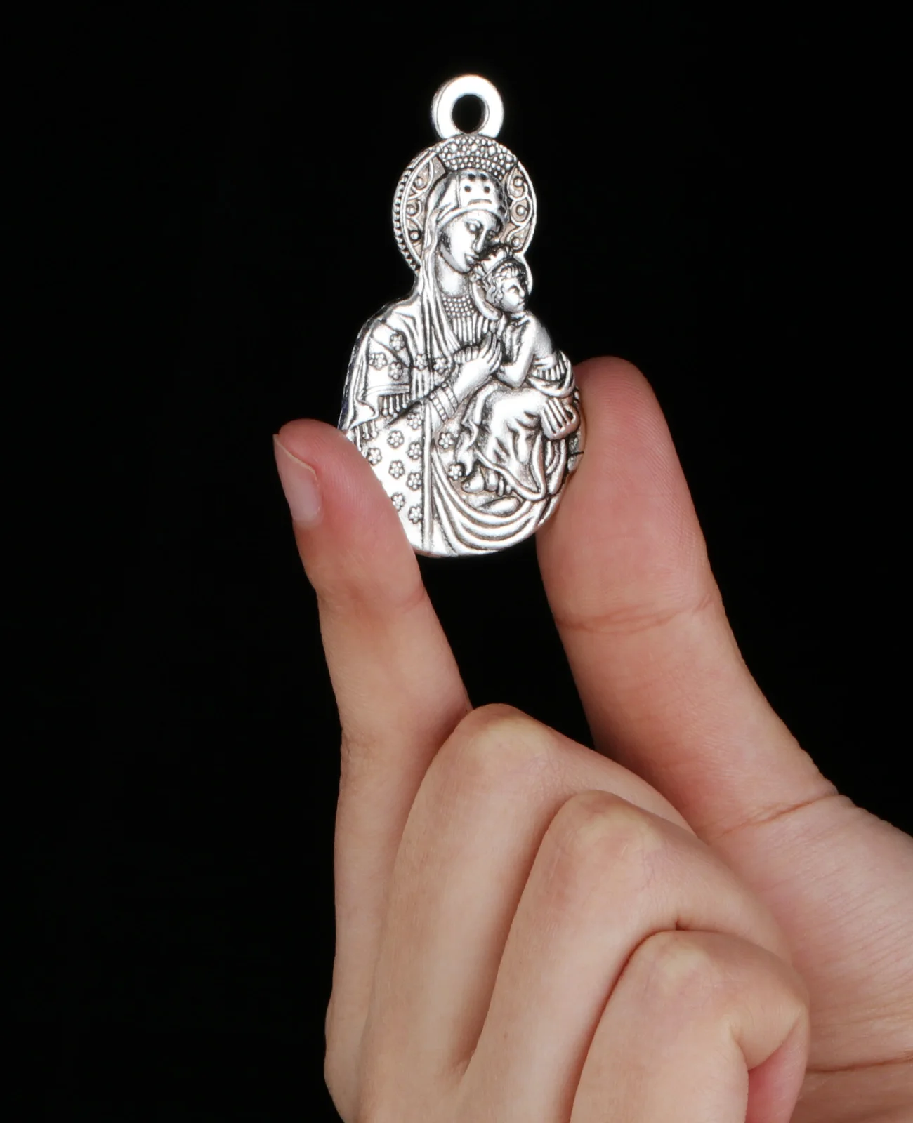 Diyalo 5Pcs Our Lady of Perpetual Help Medal Virgin Holding Jesus