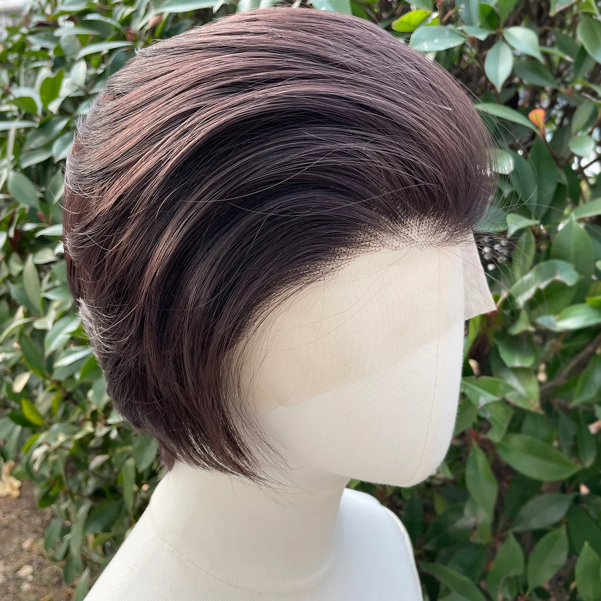 Dunkelbraune kurze Bob-Schnitt-Synthetik-Lace-Front-Perücken für Männer, Cosplay-Perücken für ältere Frauen, Haaransatz, leimlose 13 x 4-Lace-Front-Perücken – Detail 2