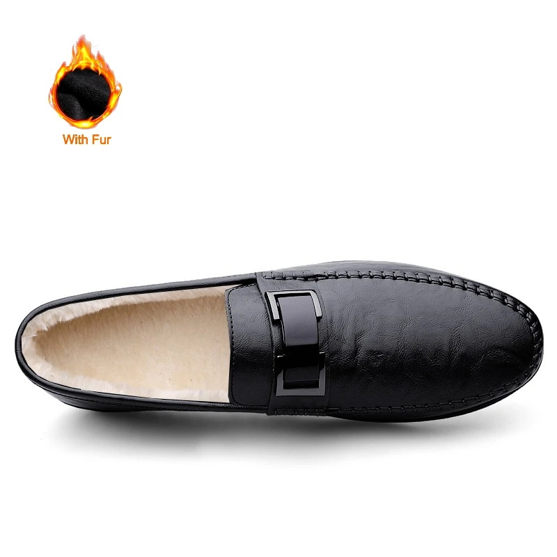 أحذية رجالية جديدة ذات لون موحد، مريحة للخارج، مقا...