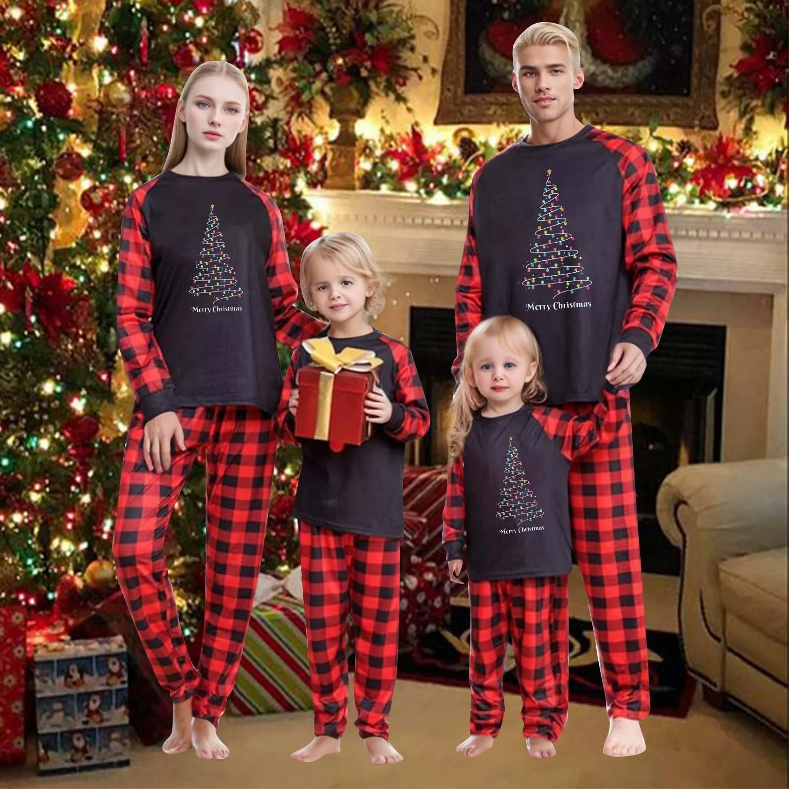 thumbnail image 1 of Conjunto de pijamas familiares navideños a juego, camiseta de manga larga con estampado de letras y pantalones a cuadros, ropa de dormir, conjunto para padres e hijos, 1 of 5