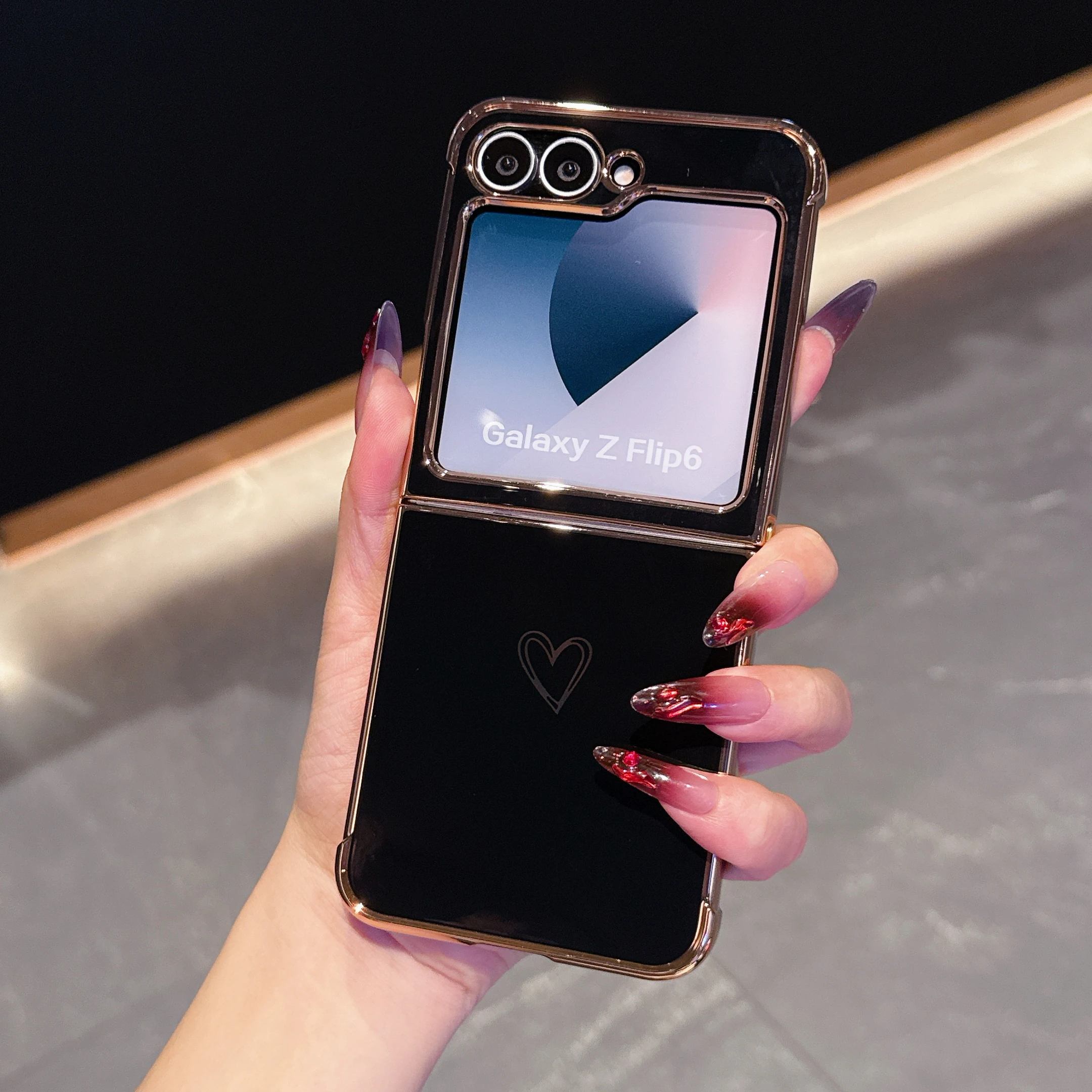 Electroplated Simple Love Heart Soft Case with Airbag Bumper and Glossy Finish