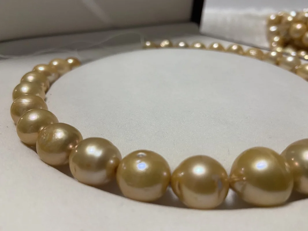 Wholesale 5-6mm Button Freshwater Pearl Strand Custom Fashion Women Jewelry  Necklace - China Fashion Jewellery and Jewellery price