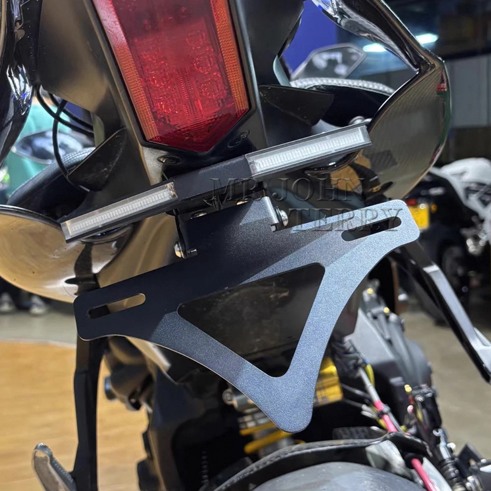 야마하 YZF R1M R1 2015-2025용 오토바이 번호판 홀더 LED 라이트 테일 타이디 펜더 번호판 홀더 YZF-R1 YZFR1