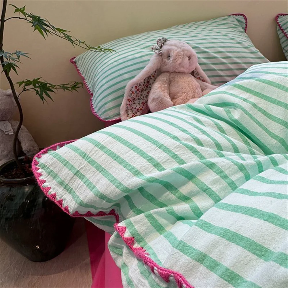 Description Picture 5 of itemMinimalist Style Green Strip Bedding Sheet Ins Nordic Duvet Cover Set Home Luxury Bedding Set Bed Sheets Comfortable Bedspread