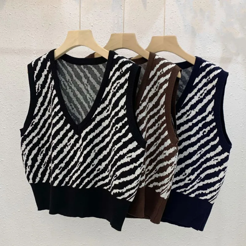 New Women's Elegant V-Neck Knitted Vest Fashion Twill Striped Women's Office Sleeveless Versatile Top