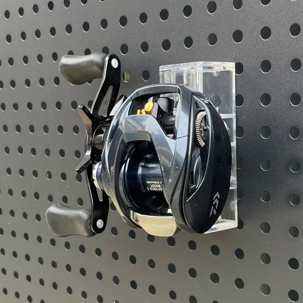 5 Stück Wandhalterung für Angelrollen, Halterung für Baitcasting-, Fliegen- und Raftrollen, Ständer, Pegboard-Wandpaneele, Lochplatte zur Aufbewahrung – Detail 6