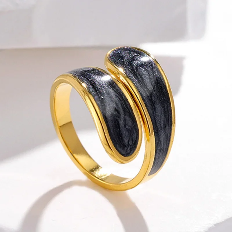 Elegant Black and White Enamel Stainless Steel Double Layer Adjustable Ring