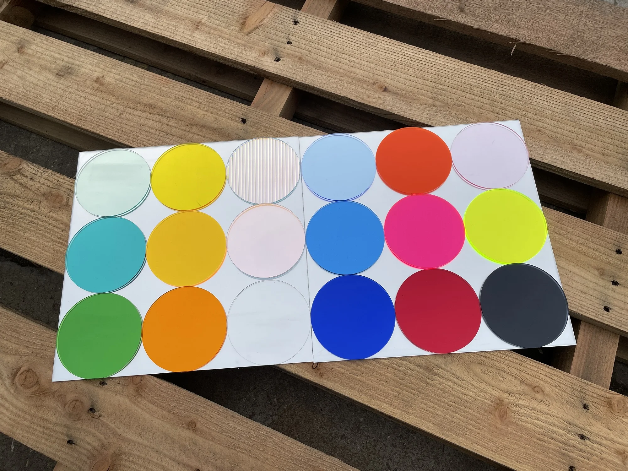 Plaque en plexiglas ronde colorée, pour bricolage-même