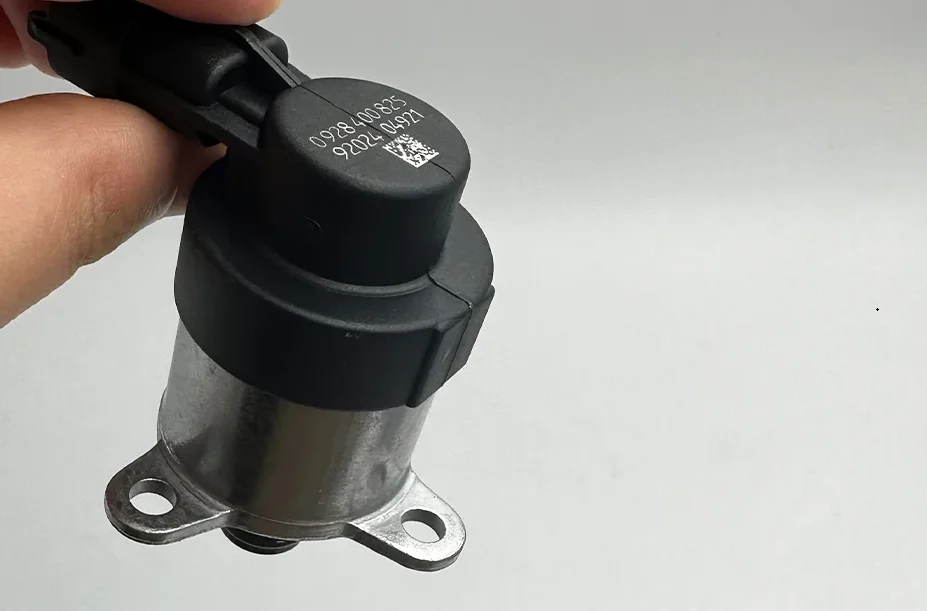 NEW Diesel CR Fuel Pressure Regulator Control Valve OE 0928400825 For ALFA ROMEO CITROEN PEUGEOT FIAT LANCIA 1.3 1.6 2.0 JTDM
