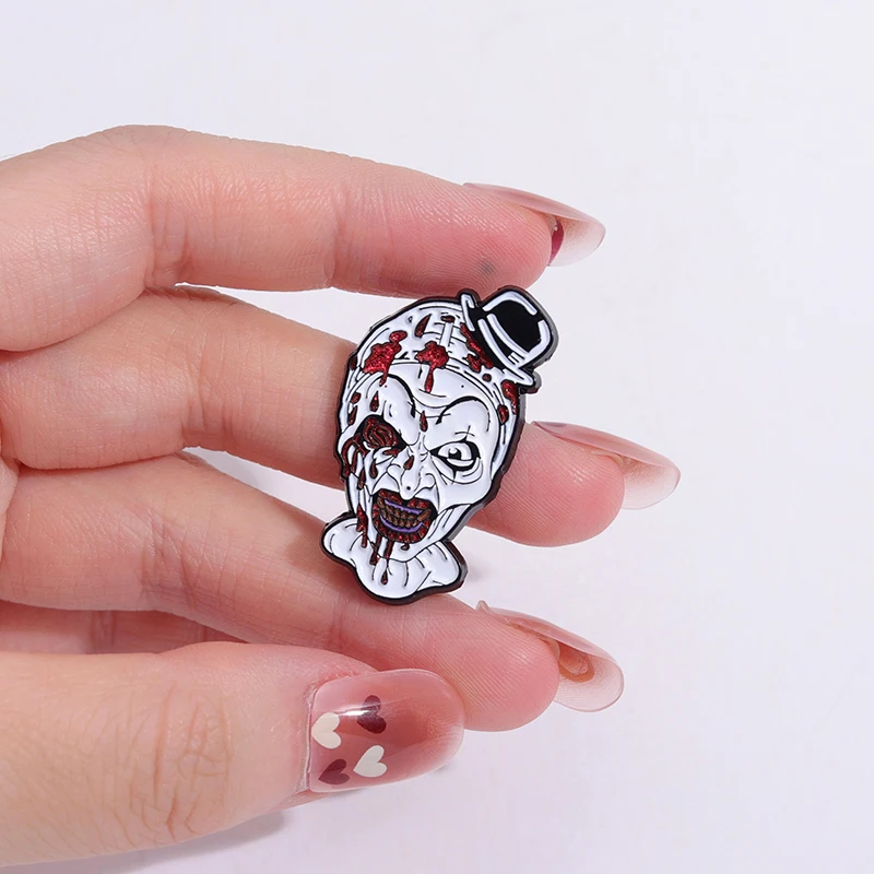 Anime Clown Emaille Pin benutzer definierte Horrorfilm Charakter Skelett Abzeichen Brosche Zubehör Anstecknadel Halloween Schmuck für Freunde – Detail 5