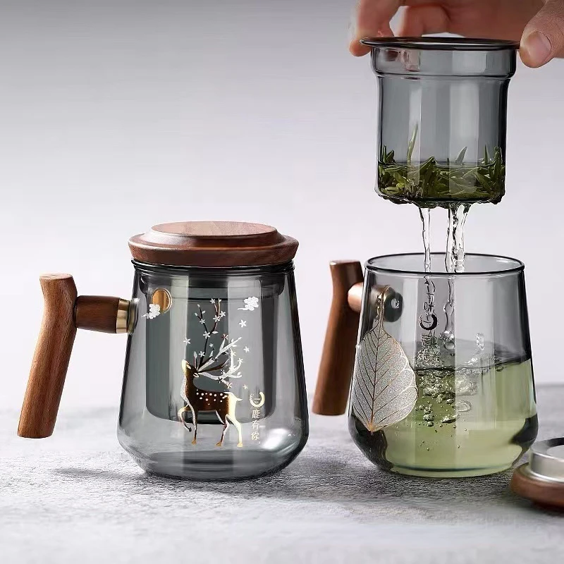 

Spot sales network red three piece tea cup high borosilicate glass with cover portable office three piece cup wooden handle brew