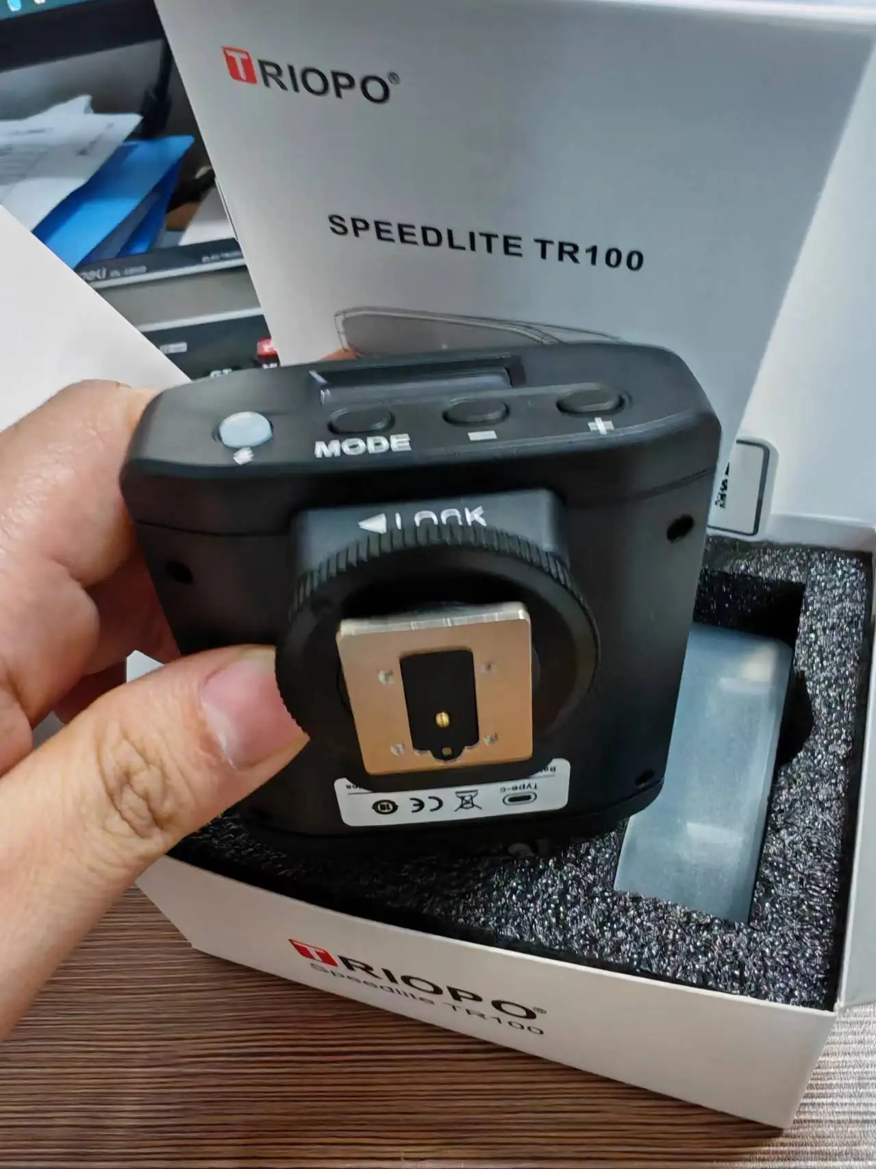 On camera flash Camera flash TRIOPO TR100 Camera Flash Light Mini Speedlite Universal Hot Shoe Mount for Nikon Canon Fuji Sony Panasonic Olympus DSLR Camera