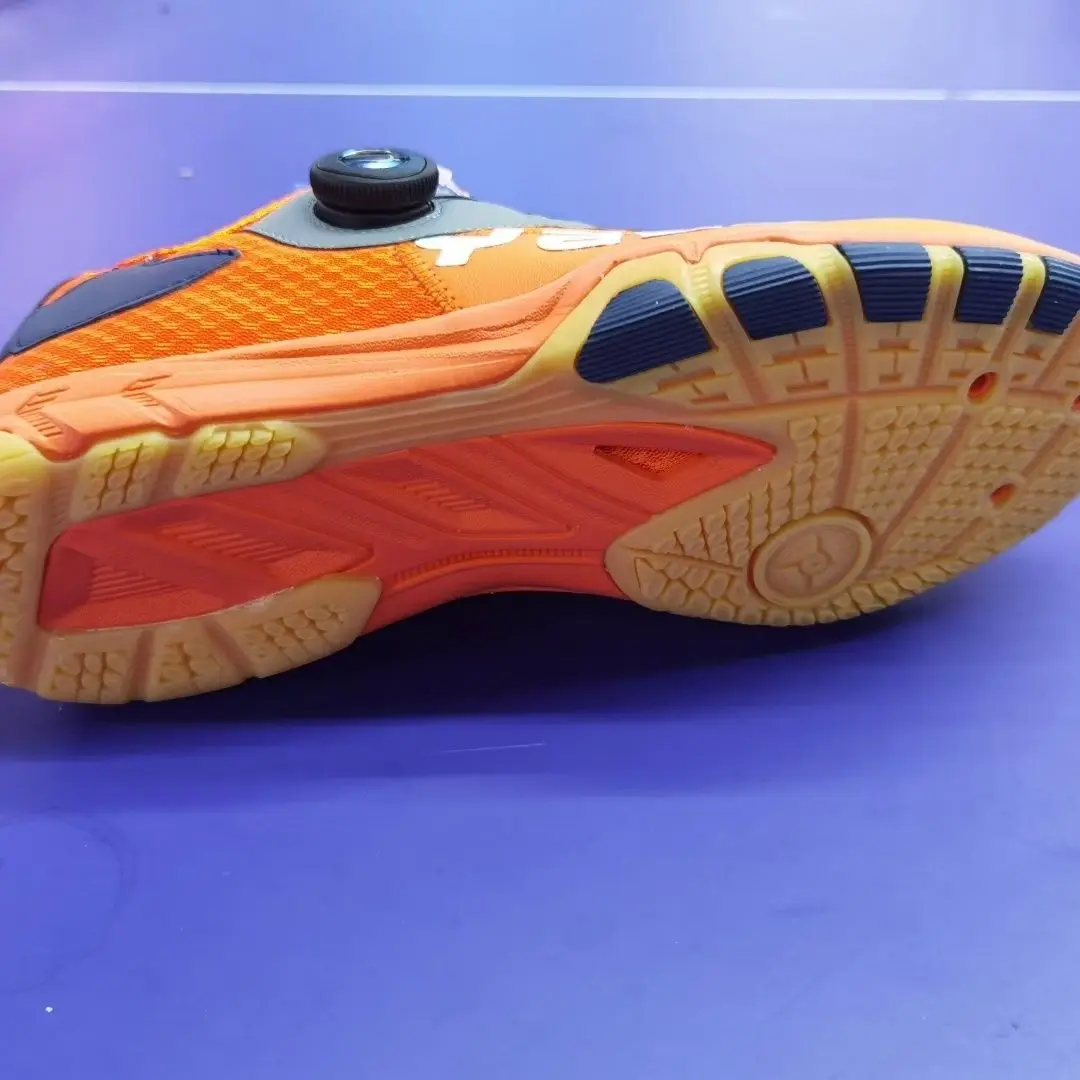 Men's Women's Anti-slip Breathable Table Tennis Shoes Neutral Wearable Sports Shoes Outdoor Sports Training Badminton