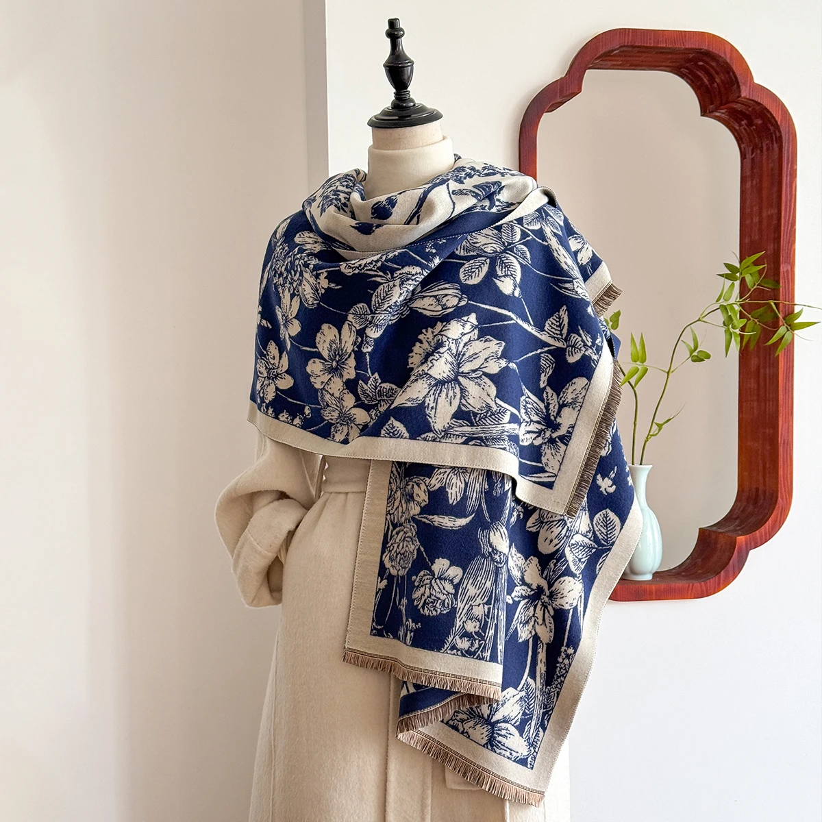 2025 Women's Luxury Brand Cashmere Winter Scarf - Vintage Printed Shawl with Tassels, Pashmina Wrap & Bandana Poncho