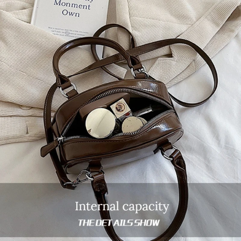 High-End Texture Retro Small Bag 2026 New Women's Bag Autumn and Winter Popular Popular Messenger Bag Portable Square Sling Bags