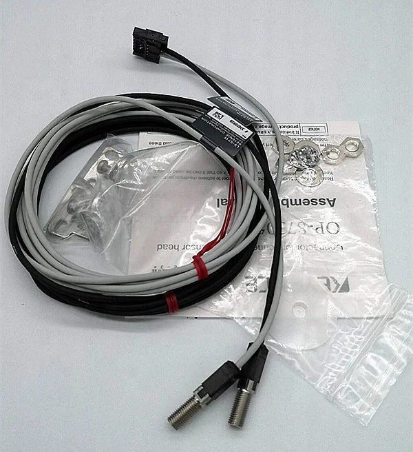 키엔스 LV-S71 초소형 디지털 센서 스팟 스루빔, NPN/PNP 출력, 12-24V 공급