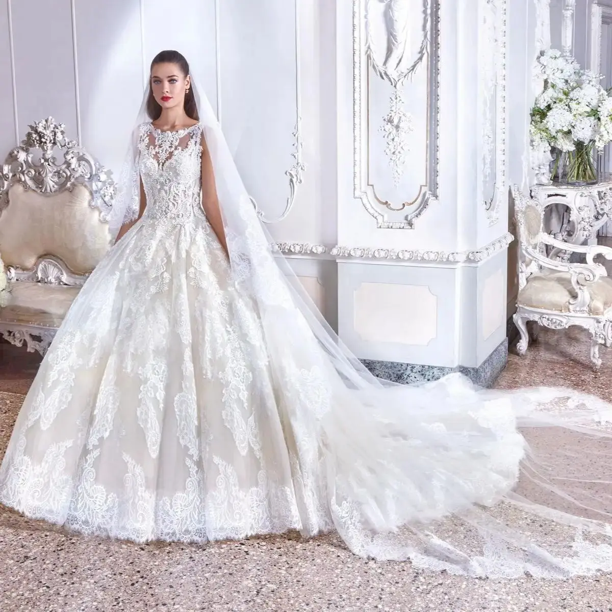 

High Quality White Wedding Dresses Lace Appliques Sleeveless Bridal Gowns Sexy See Thru Back Floor Length Vestidos De Mariee