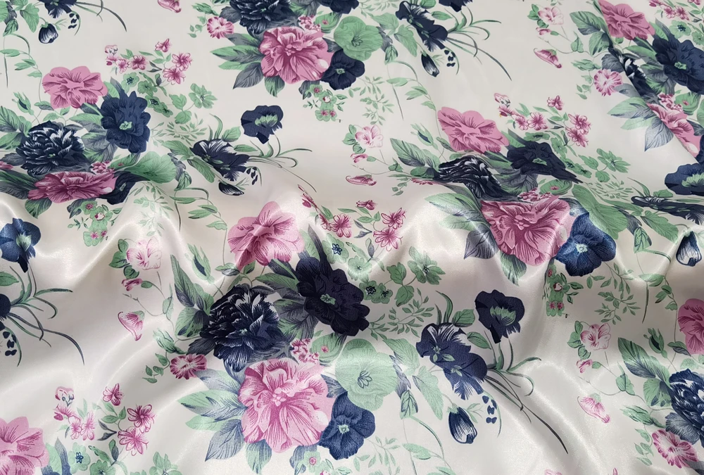 1 Meter x 1,48 Meter Vintage Blumen-Karo-Patchwork-Satin-Stoff, weiches Charmeuse-Material – Detail 17