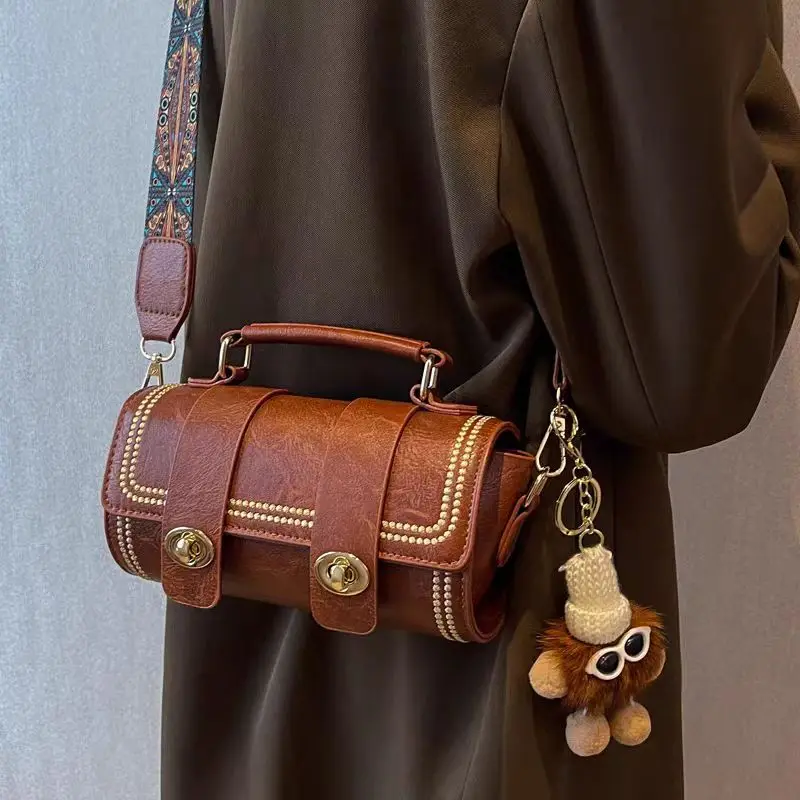 

New trendy niche design retro cylindrical bag fashionable and versatile crossbody bag high-end western style handbag tote bag