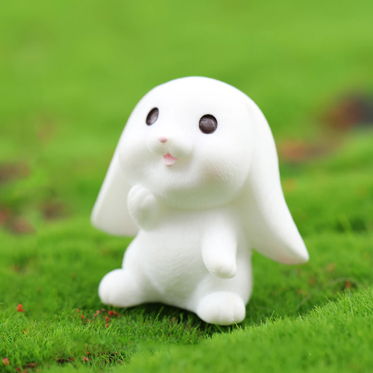 7 pieces, a set of creative and cute white mini statue ornaments in the shape of a little rabbit holding a carrot