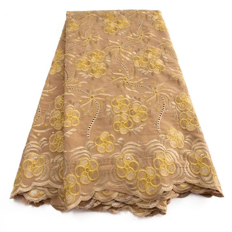 

Африканская Хлопковая кружевная ткань 2023, новейший дизайн, швейцарская вуаль, кружево в Швейцарии с камнями для женских свадебных платьев, шитье A3540