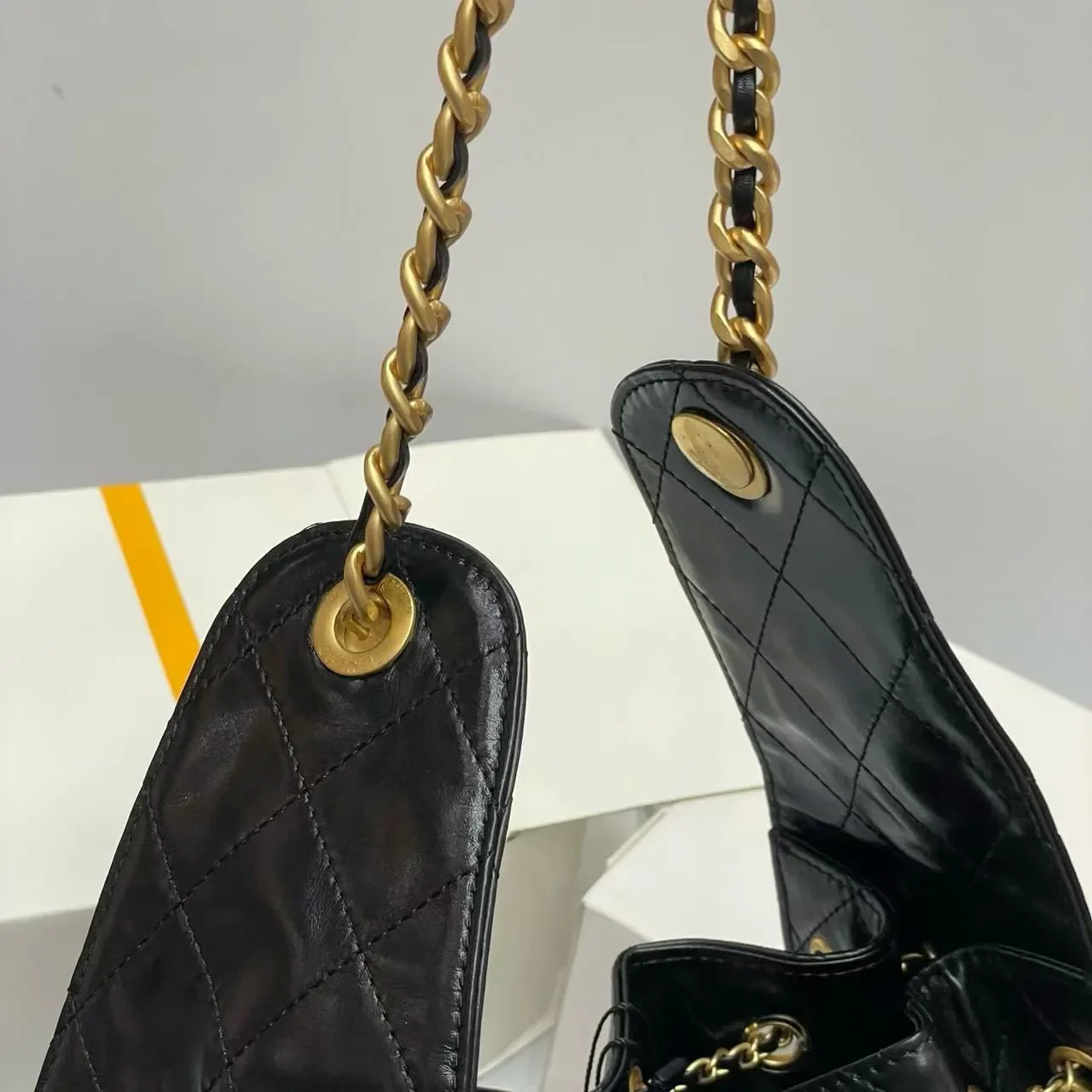 Designer Bag 25S Hobo Shoulder bag Waxed Leather drawstring Chain Bucket Bag 25C Bag high-capacity Genuine Leather Luxury Crossbody Bag
