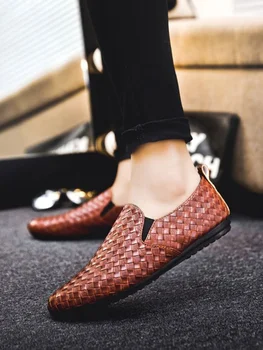Scarpe in pelle da uomo con punta tonda comode scarpe Casual da uomo piatte Slip-on in pelle bovina legale vendita di lusso di alta qualità moda Pu 1