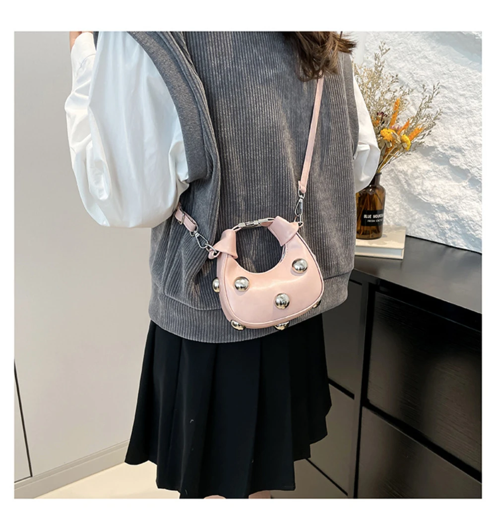 Fashion High-end Studded Shoulder Bag Mini PU Leahter Crossbody Bags Punk Design Female Adjustable Strap Handbags Zipper Clutch