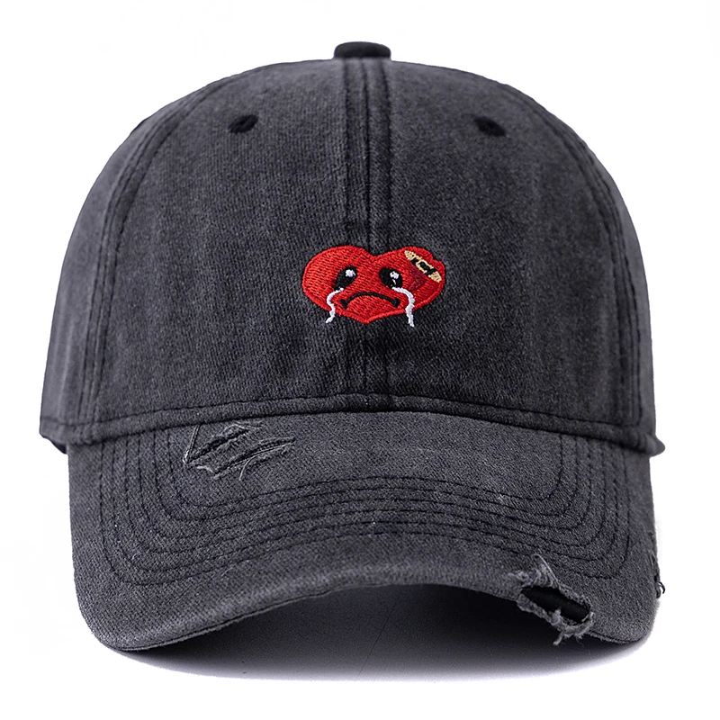 New Unisex Vintage Washed Cotton Embroidered Baseball Cap Broken Heart Pattern Outdoor Sports Hat For Men And Women