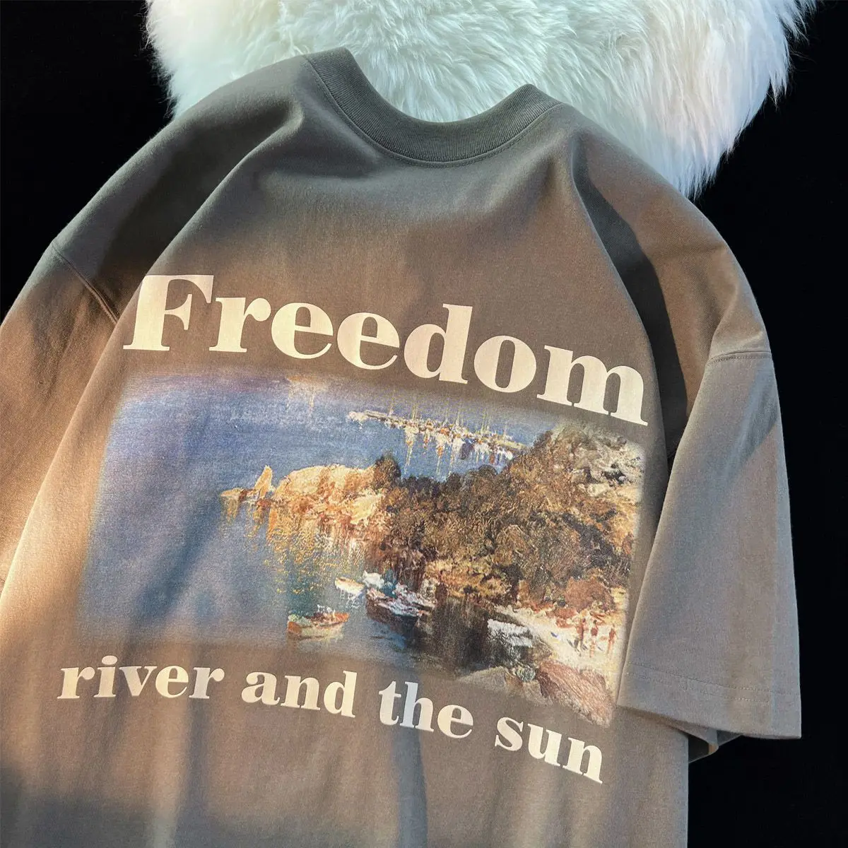 

American Retro Street Personalized Print Graphic T-shirt for Men and Women Summer Loose Design Couple Casual Short Sleeve y2k