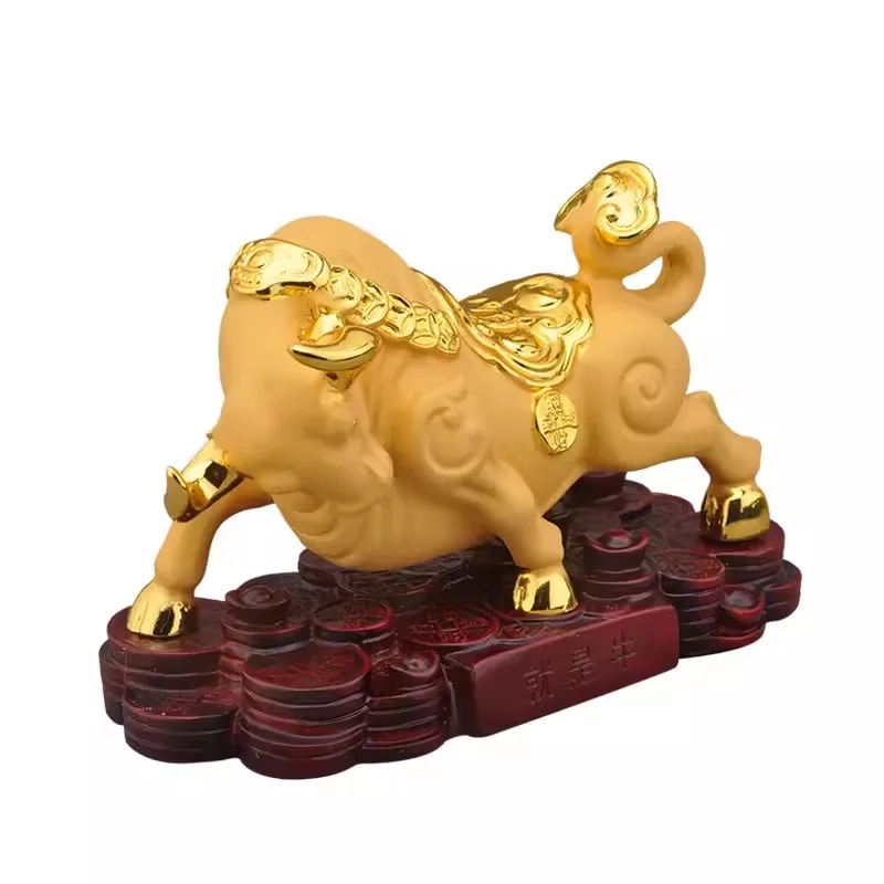 Resin Lucking Golden Cow Statue, Animal Art Sculpture, Domineering Home, Room, Office, Car Decoration, High Quality