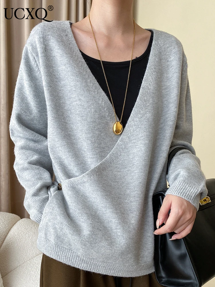 

UCXQ Korea Chic Irregular Side Button Design V-neck Cardigan Sweater Casual Loose Long Sleeve Knitwear Tops Autumn 2023 Fashion