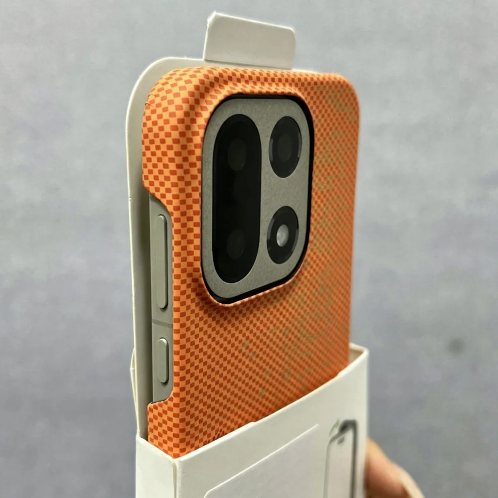 Premium Ultra-Thin Carbon Fiber Texture Phone Case with Frameless Bumper Design
