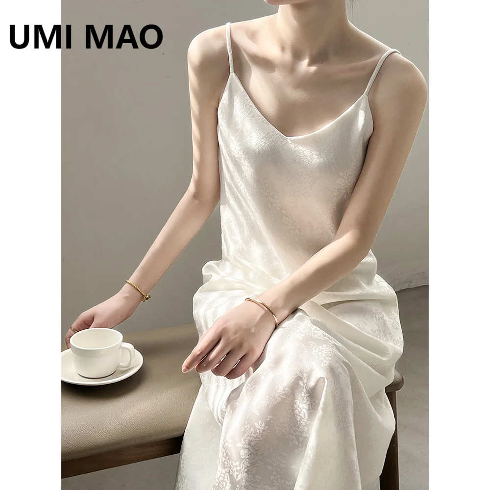 

UMI MAO New Chinese Style Jacquard V-neck Strap Dress For Women 2024 Spring Summer Satin Hanging Long Dresses Femme Y2K