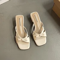 Chaussons pour femmes mode en plein air sandales décontractées doux arc femmes sandales vacances d'été plage pantoufles pour femmes Chaussons Femme 5