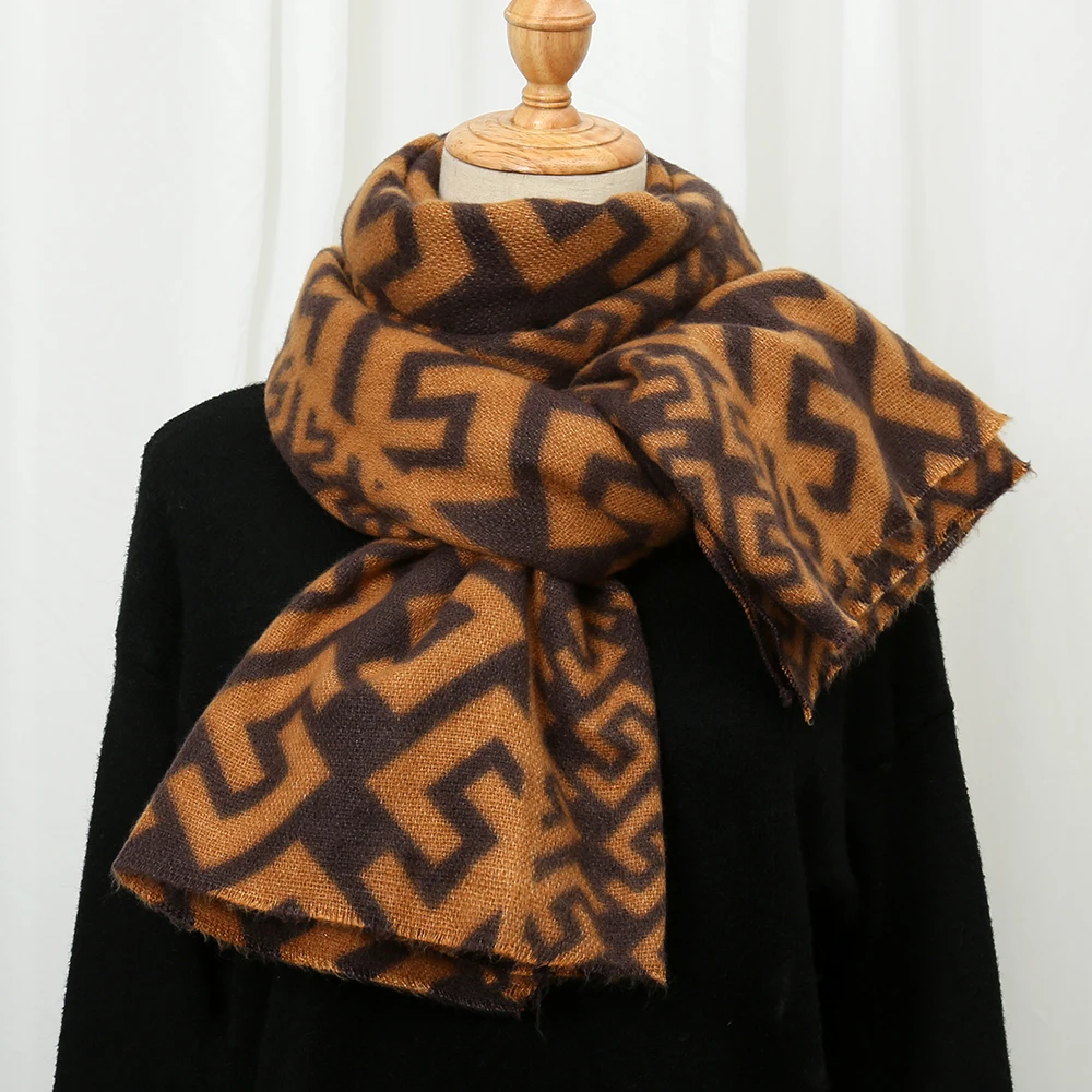 Рисунок 2 - Роскошный зимний кашемировый шарф