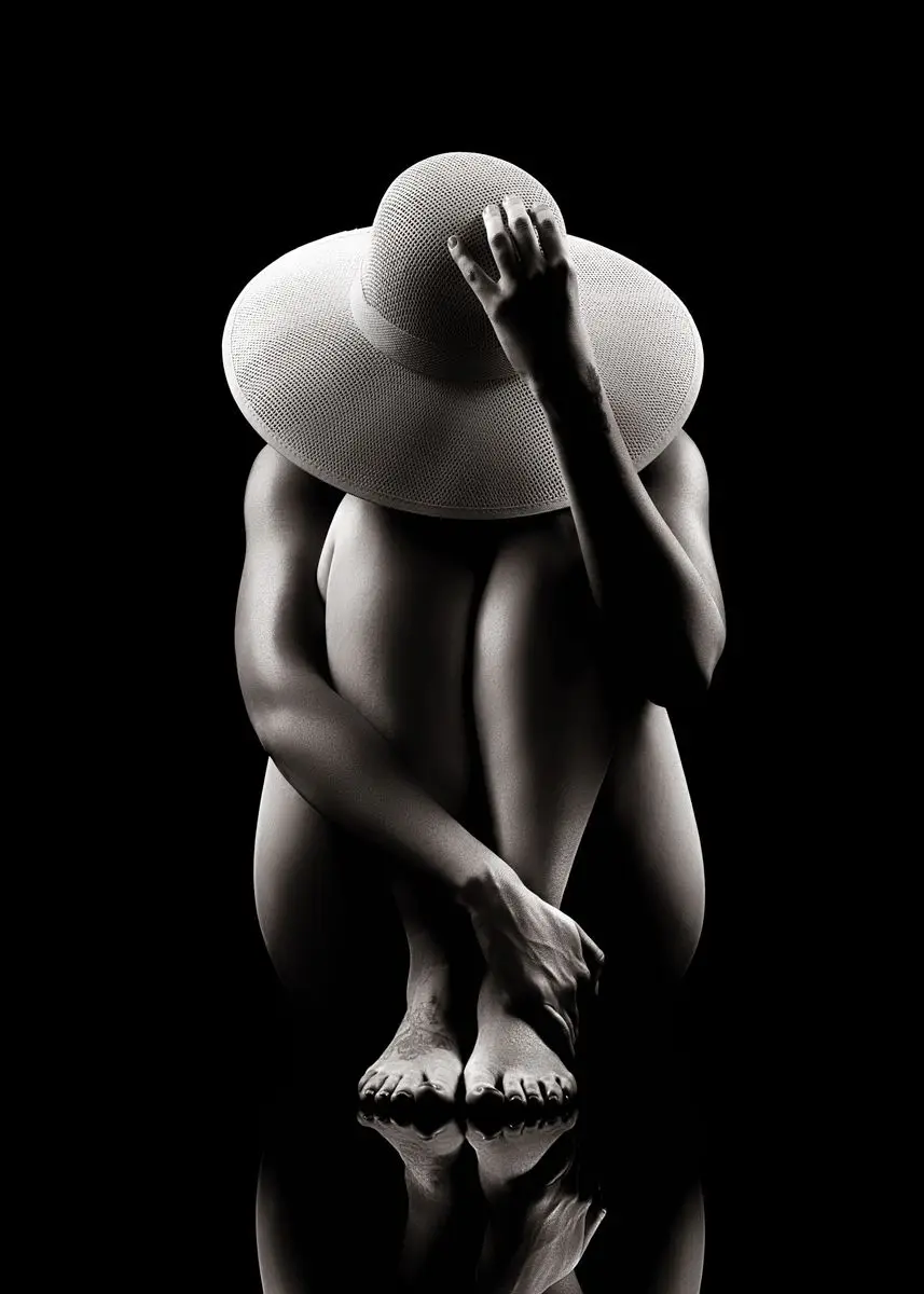 Elegant Monochrome Nude Art Canvas - Bedroom Wall Decor