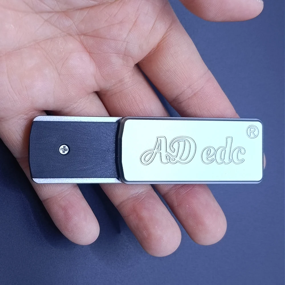 Wind chime knocking EDC fingertip push card sword push card mini fingertip toy relieves adult stress magnetic element pendant