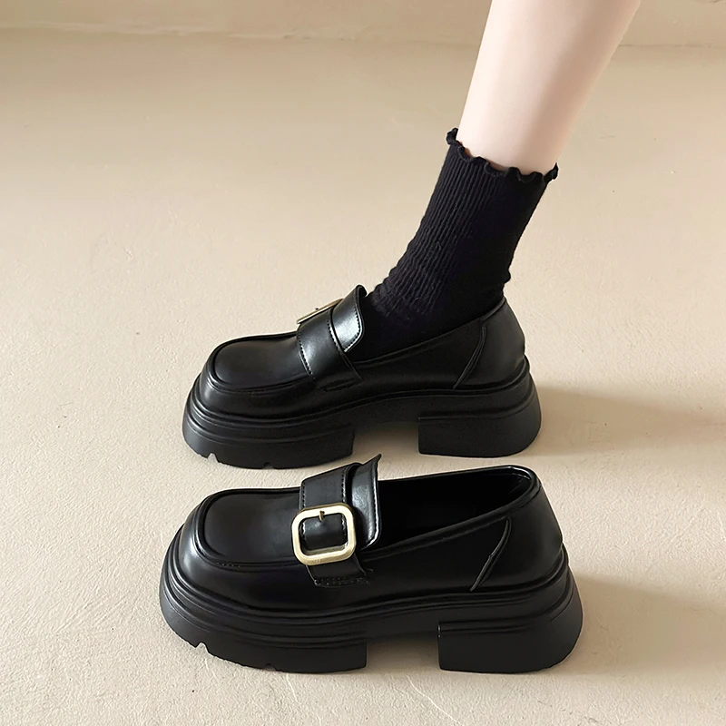 

Повседневная женская обувь, лоферы с мехом, оксфорды в британском стиле, подходящие ко всему черные осенние сабо на платформе с круглым носком, слипоны в стиле преппи Le