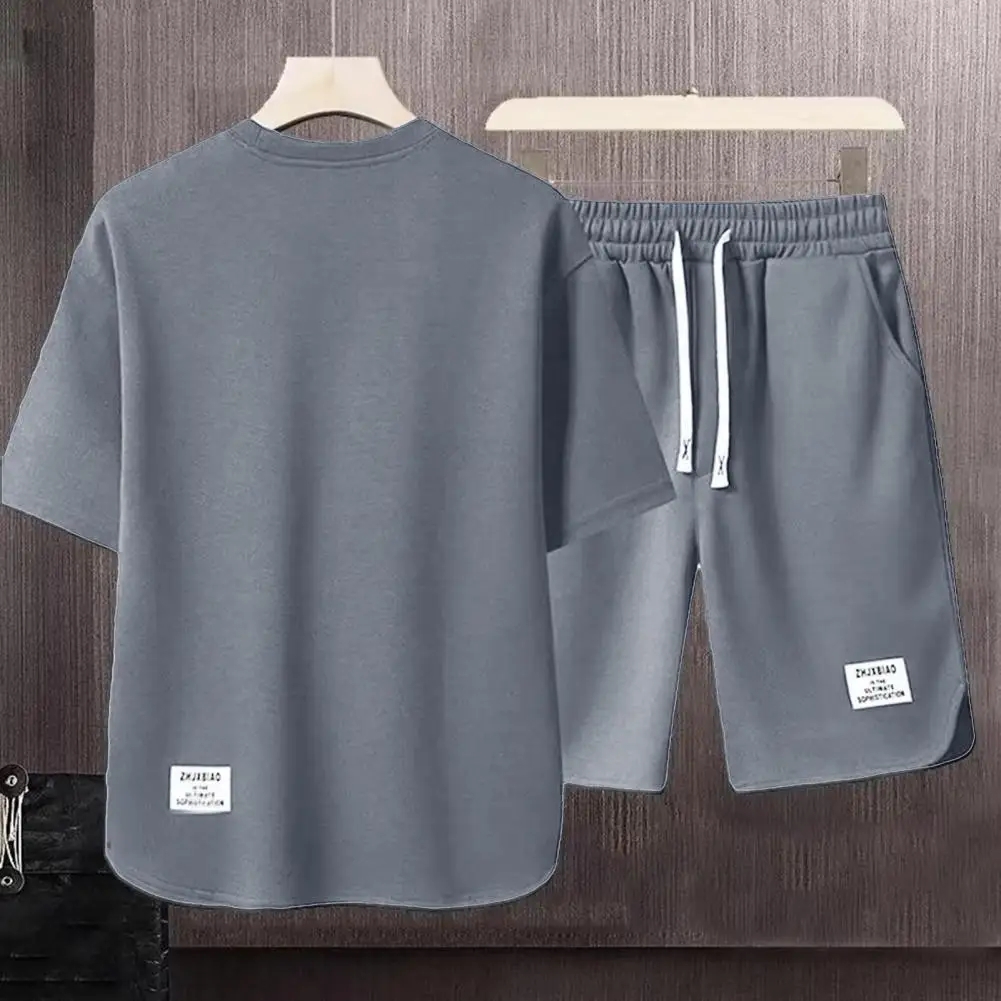 

Round Hem Men Shorts Set Letter Print Solid Color Male Sports Suit Short Sleeve Casual T-Shirt Shorts Set Running Jogging Suit