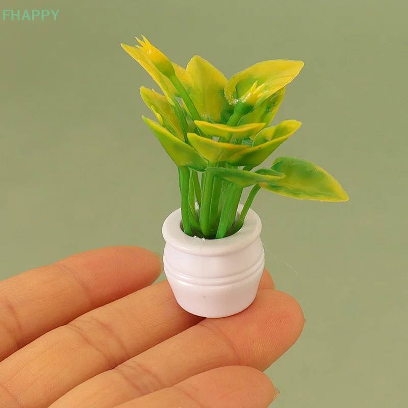 Miniature Ornament Miniature Scenery Material 1PC Doll House Mini Plant Model Mini Green Plant Potted Outdoor Landscape Flower Bed
