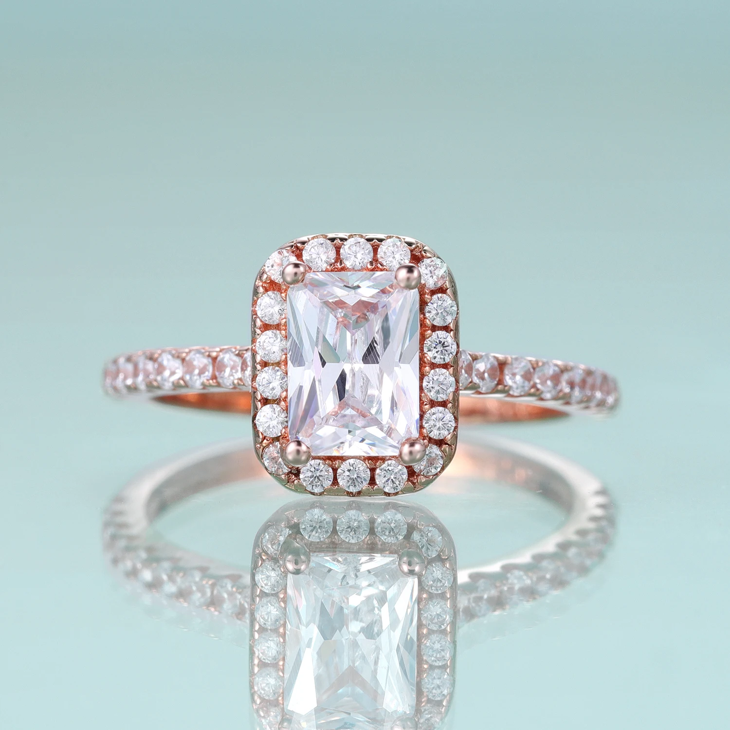 Our Simulated Diamond Art Deco Bridal Rings are here to transport you back to the captivating world of classic, vintage glamour. Each piece is crafted with meticulous attention to detail, showcasing a unique blend of traditional elegance and contemporary sophistication. • RicaFeliz™ • 2023 •