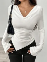 2025 printemps été nouveau femmes col en V épaules dénudées à manches longues conception t-shirt coupe ajustée avec volants irréguliers manches longues haut 3