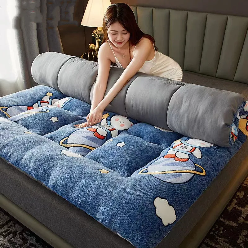 

cartoon Lamb fleece 3dimensional Soft Comfortable Fold Single Double Thick warm Mattress Adults Bedroom Thick 10cm Topper Mats