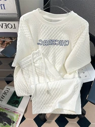 Costumes décontractés unisexes avec lettre gaufrée, surdimensionnés, vintage américain, preppy, t-shirt et short imbibés, sports et loisirs, ensemble de 2 pièces