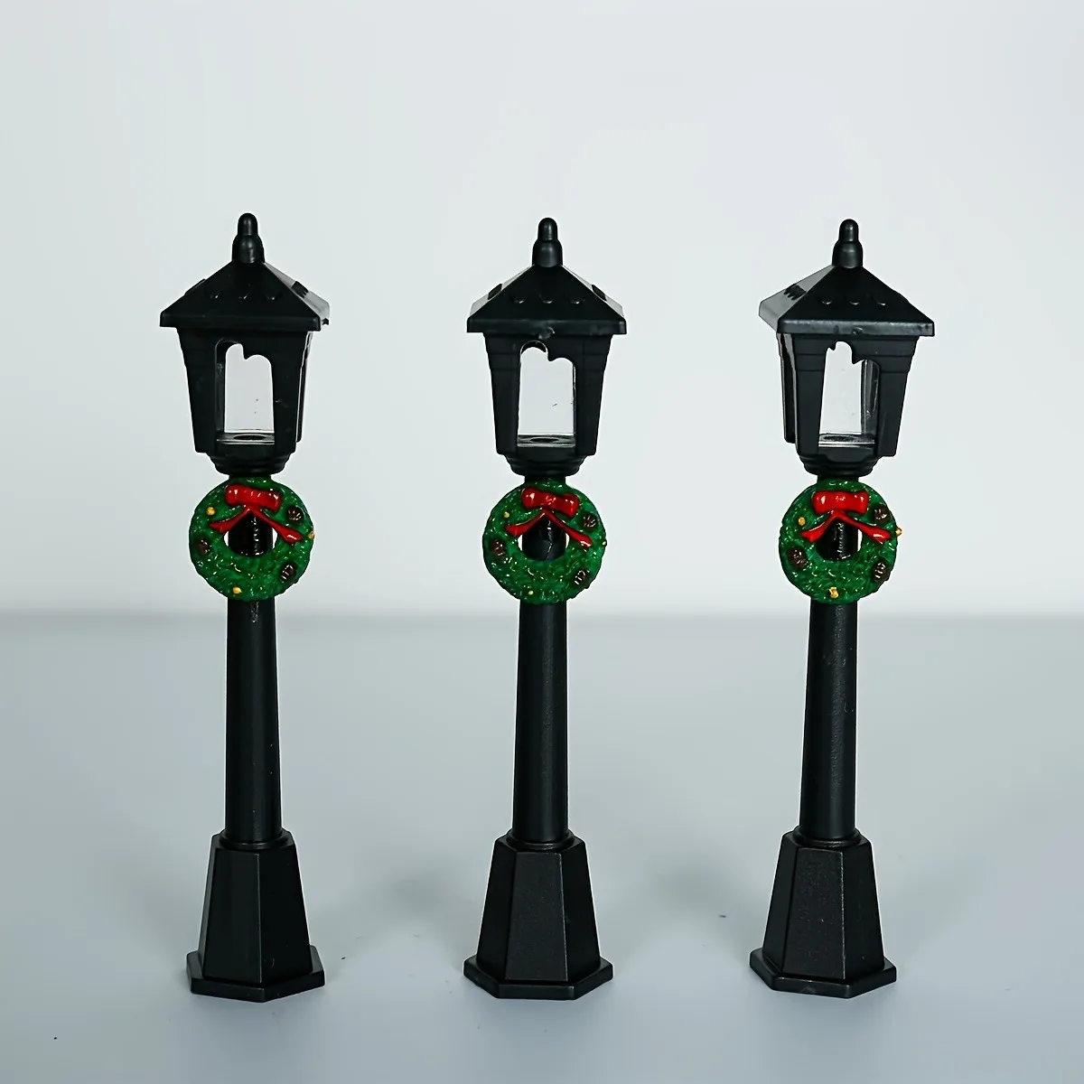 3pcs/5pcs mini Christmas street light ornaments, small plastic lantern decorations, no power supply required, suitable for dollh