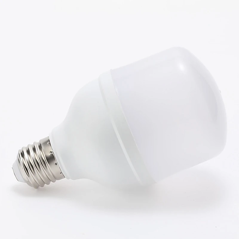 รูปสินค้า หลอดไฟ LED ปรับสีได้ 7 สี พร้อมรีโมท